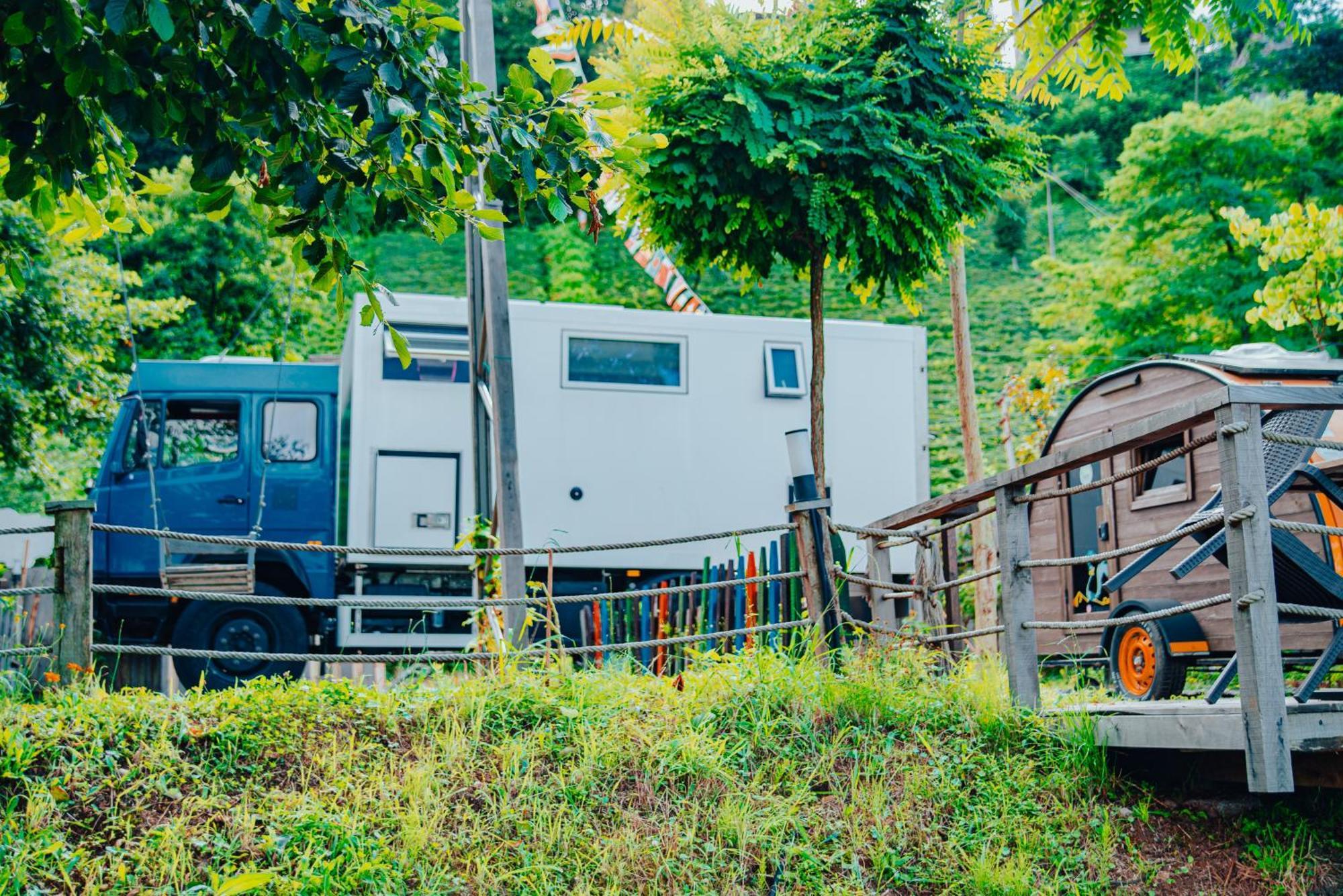 Отель Danzi Camping Tiny House Ризе Экстерьер фото