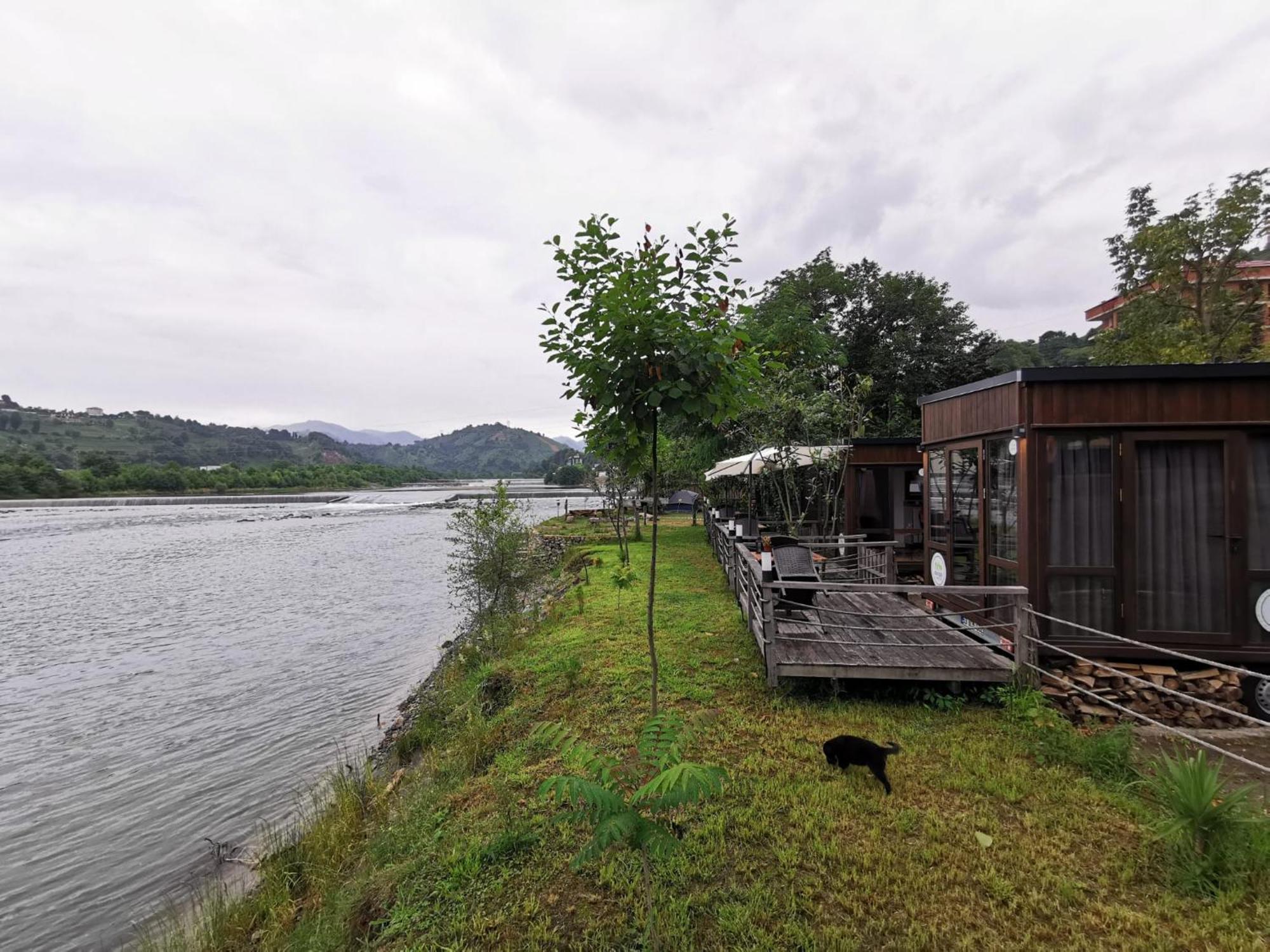 Отель Danzi Camping Tiny House Ризе Экстерьер фото